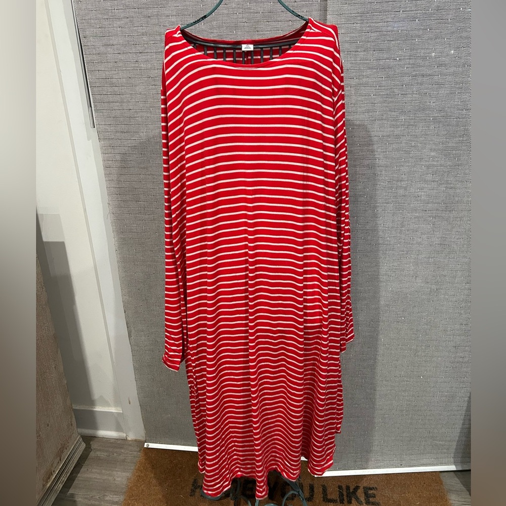 Women’s (1X) Old Navy Red Stripped Dress